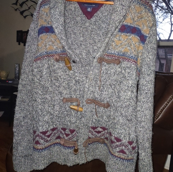 Tommy Hilfiger Other - TOMMY HILFIGER SWEATER
